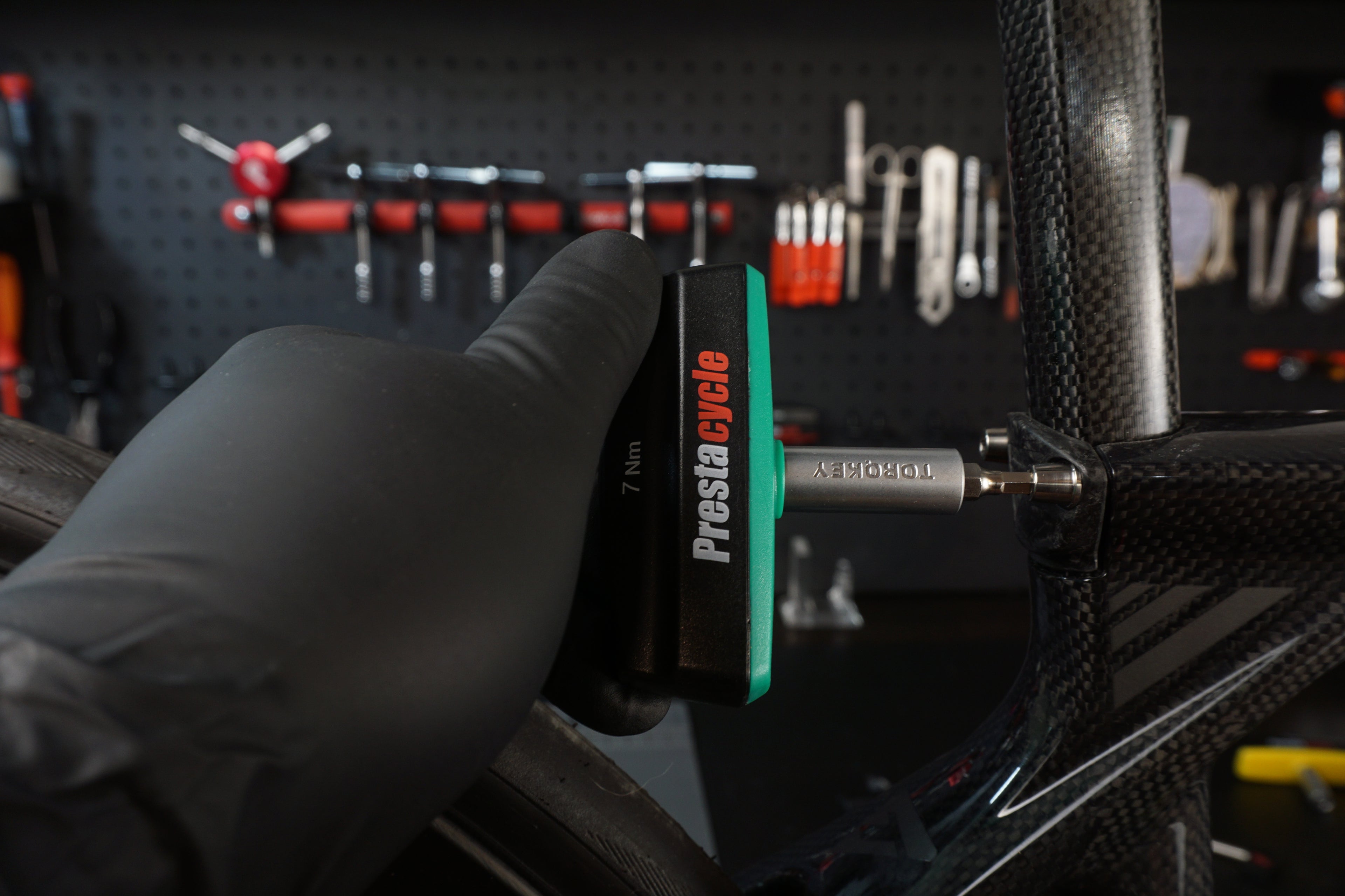 Pro TorqKeys - T - Handle Torque Tool - 4Nm, 5Nm, 6Nm, 8Nm, 10Nm, 12Nm + 18 Bits Bundle - Prestacycle